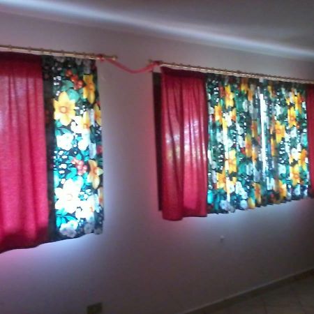 Sperone Hotel Mandra Capreria Buitenkant foto
