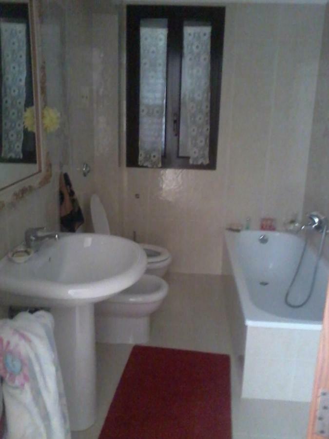 Sperone Hotel Mandra Capreria Buitenkant foto